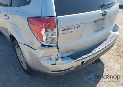 2010 Subaru Forester 2.5X Premium из США, поврежденный, VIN JF2SH6CC7AH706851